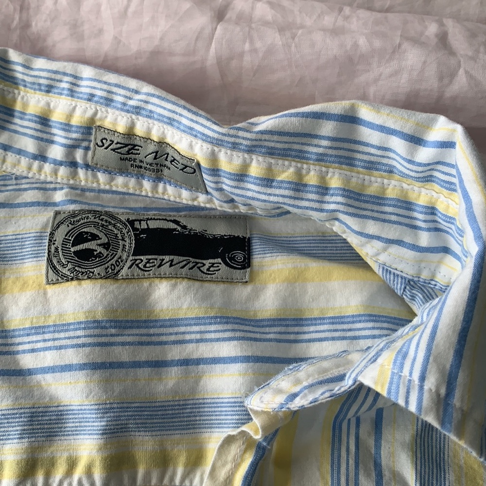 Kid’s button down - Picture 2 of 8
